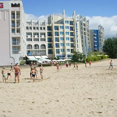 Sea Regal One Bedroom Apartment *
